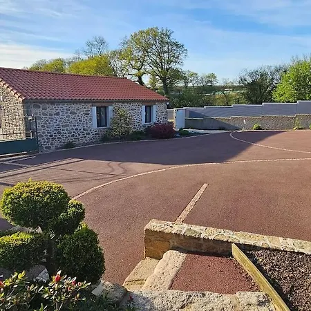La P'Tite Crume Joli Gite A 5 Min Du Puy Du Fou La Verrie Exterior photo